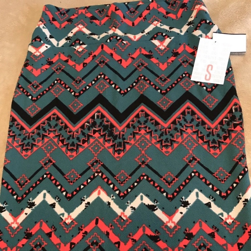 LuLaRoe small Cassie Aztec pencil skirt